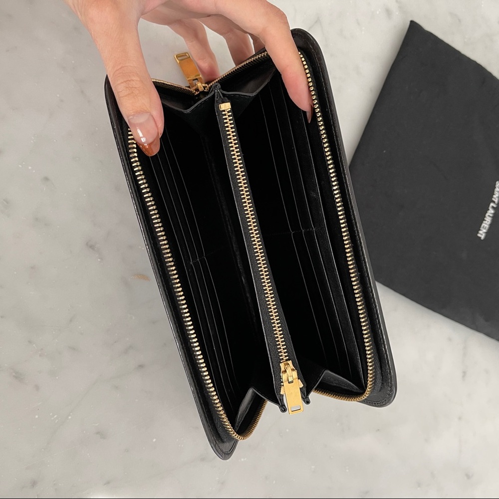 YSL Wallet - Picture 5 of 8